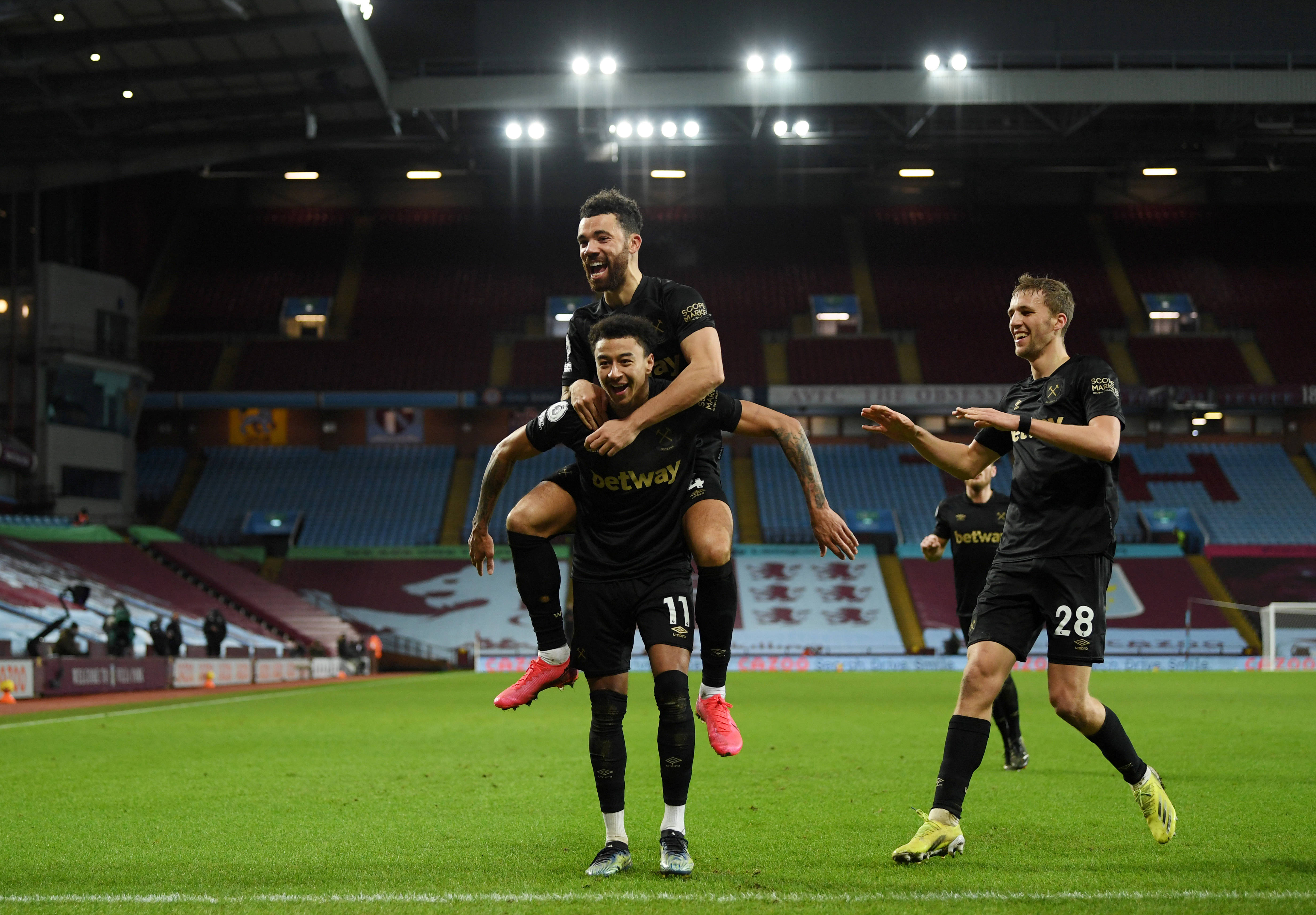 达成新里程碑，梅西职业生涯已直接参与1300粒进球