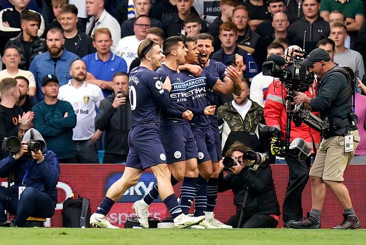 本赛季独行侠有11场比赛分差在个位数以内，排在联盟第二