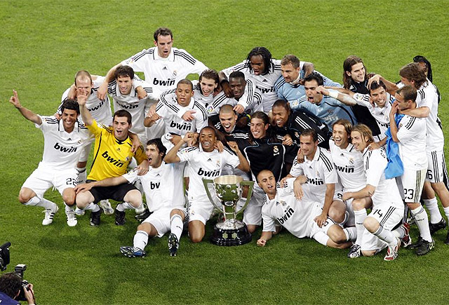 桑托斯：英超强度远高于法甲，想为切尔西赢得欧冠和英超冠军（桑托斯直言英超强度压倒法甲，盼率切尔西问鼎欧冠与英超）