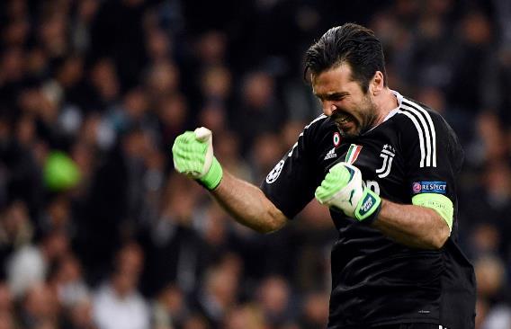 足球意甲豪门迎来10连胜，状态如日中天（意甲豪门斩获10连胜，气势如虹）