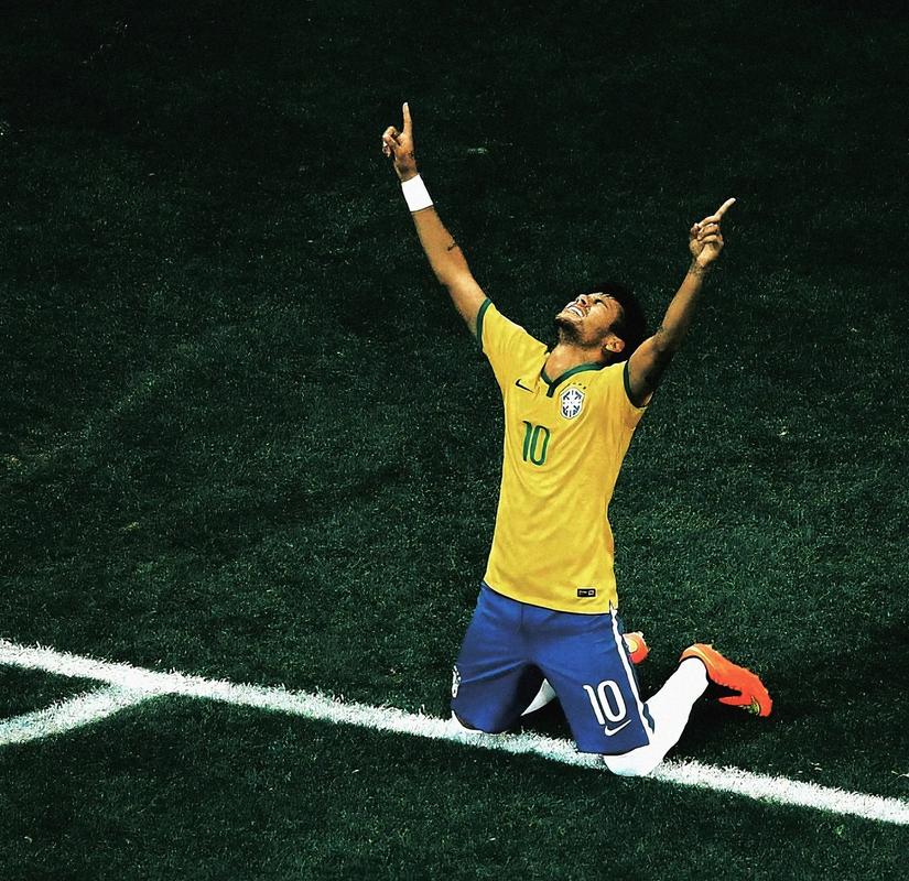 各项赛事助攻14次！奥利塞双线领跑欧冠和五大联赛助攻榜（多线14助！奥利塞欧冠与五大联赛助攻榜双料领跑）